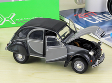 Load image into Gallery viewer, WELLY 1:24 2CV 6 Charleston Vintage Classic Model Diecast Metal Car Display