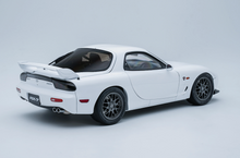 Load image into Gallery viewer, Polar Master 1:18 White RX7 FD Spirit R Engine Sport Model Diecast Metal Car