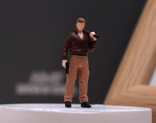 Load image into Gallery viewer, 1:64 Painted Figure Model Miniature Resin Diorama Toy Ganster Men Set Street