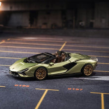 Load image into Gallery viewer, TSC 1:64 Green Sian Racing Sports Model Diecast Metal Car New Collection