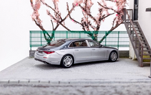Load image into Gallery viewer, ARBox 1:64 Silver 2021 S680 Maybach Luxury Sedan Model Diecast Metal Car New