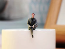 Load image into Gallery viewer, 1:64 Painted Figure Model Miniature Resin Diorama Toy Sand Suit Man Sitting New
