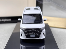Load image into Gallery viewer, Model1 1:64 White Alphard AH40 MPV Mini Van Model Metal Diecast Car New Collection