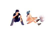Load image into Gallery viewer, 1:64 Painted Figure Model Miniature Resin Diorama Sand Smoking Man Sitting Girl