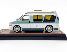 Load image into Gallery viewer, GOC 1:64 White Green GMC Savana Cutaway Van MPV Model Diecast Metal Car New Collection