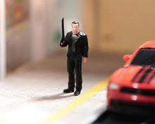 Load image into Gallery viewer, 1:64 Painted Figure Model Miniature Resin Diorama Sand Man With Long Gun Black