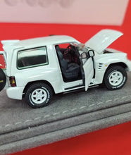 Load image into Gallery viewer, IHCM 1:64 HEC White Pajero Evolution ORV Sports Open Model Diecast Metal Car