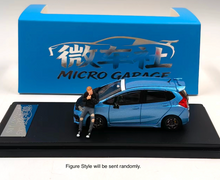 Load image into Gallery viewer, MG 1:64 Ice Blue Carbon Fit GK5 RS Figure Sports Model Diecast Metal Car New Collection