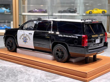Load image into Gallery viewer, VehicleArt 1:18 2015 Suburban Highway Patrol SUV Model Diecast Resin Car New Collection