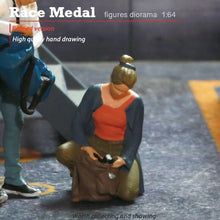 Load image into Gallery viewer, 1:64 Painted Figure Mini Model Miniature Resin Diorama Lady Flipping Bag Blue