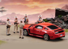 Load image into Gallery viewer, 1:64 Painted Figure Model Miniature Resin Diorama Sand American Patrol Policeman