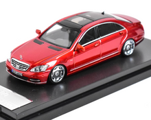 Load image into Gallery viewer, SW 1:64 S-Class S600L W221 Sedan Classic Sports Model Diecast Metal Car New Collection