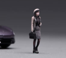 Load image into Gallery viewer, 1:64 Painted Figure Model Miniature Resin Sand Diorama Pretty Girl Lady Beret