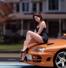 Load image into Gallery viewer, 1:24 Painted Figure Model Miniature Resin Diorama Sitting Posture Beauty Girl