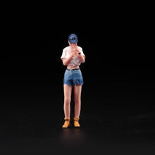 Load image into Gallery viewer, 1:64 Painted Figure Model Miniature Resin Diorama Sand Smoking Girl Cap Shorts New