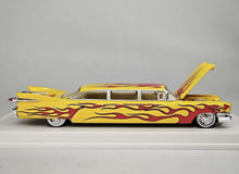 Load image into Gallery viewer, Mechanic 1:64 1959 Yellow 62 Limousine Luxury Model Diecast Metal Car New Collection