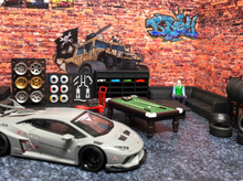 Load image into Gallery viewer, 1:64 Garage Repair Shop Display Scene Model Resin For Car New