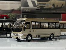Load image into Gallery viewer, Masdi 1:64 2013 Gold Coaster Mini Bus Van Model Diecast Metal Car New Collection