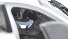 Load image into Gallery viewer, WELLY 1:24 535i Sedan Sports Model Diecast Metal Car Display