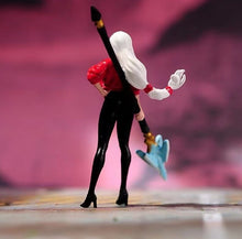Load image into Gallery viewer, 1:24 Painted Figure Model Miniature Resin Diorama Sand Cartoon Girl Lady Warrior