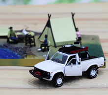 Load image into Gallery viewer, BM 1:64 1980 Hilux N60 N70 Diorama Accessory Figure Model Diecast Metal Car