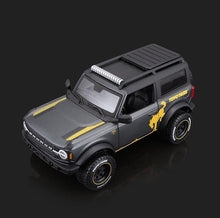 Load image into Gallery viewer, Maisto 1:24 2021 FORD Bronco Badlands SUV Off Road Sports Model Diecast Metal Car