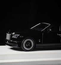 Load image into Gallery viewer, Banana 1:64 Black Phantom VIII Centenary Luxury Model Diecast Metal Car New Collection