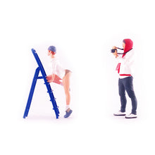 Load image into Gallery viewer, 1:64 Painted Figure Mini Model Miniature Resin Diorama Sand Photo Shooting Model