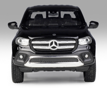 Load image into Gallery viewer, WELLY 1:27 X Class Pickup Truck Model Diecast Metal Car Display
