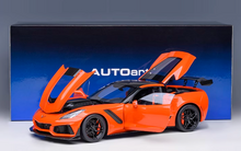 Load image into Gallery viewer, AUTOart 1:18 Orange CORVETTE C7 ZR1 Racing Sports Model Diecast Metal Car