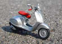 Load image into Gallery viewer, WELLY 1:18 2014 946 Sports Classic Vintage Model Diecast Metal Motorcycle