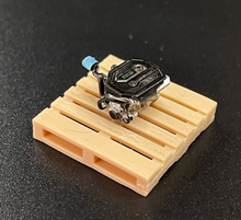 Load image into Gallery viewer, 1:64 3D B58 M3 Engine Garage Mechanic Display Model Resin For Car New