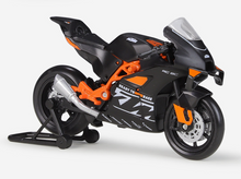 Load image into Gallery viewer, WELLY 1:18 KTM RC 8C Sports Racing Model Diecast Metal Motorcycle Bike