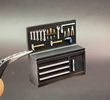 Load image into Gallery viewer, 1:64 Repair Tools Table Garage Display Scene Model Resin For Car New