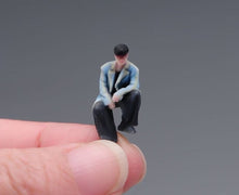 Load image into Gallery viewer, 1:64 Painted Figure Model Miniature Resin Diorama Toy Casual Man Sitting Sand