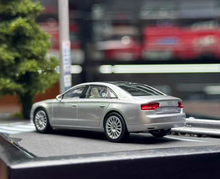 Load image into Gallery viewer, Masdi 1:64 Silver A8L D4 Luxury Sedan Sports Model Diecast Metal Car New Collection