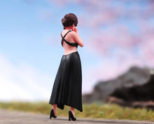 Load image into Gallery viewer, 1:64 Painted Figure Model Miniature Resin Diorama Sand Morden Girl Black Dress