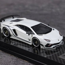 Load image into Gallery viewer, RW 1:64 White LP740S Aventador S Hard Top Sports Model Diecast Resin Car New Collection