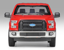 Load image into Gallery viewer, WELLY 1:24 2015 F150 Pickup Truck Regular Cab Model Diecast Metal Car Display