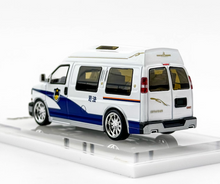 Load image into Gallery viewer, GOC 1:64 White Police GMC Savana Cutaway Van MPV Model Diecast Metal Car New Collection