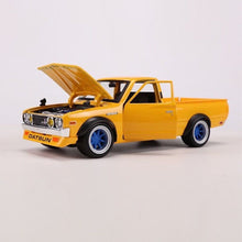 Load image into Gallery viewer, Maisto 1:24 1973 Datsun 620 Pickup Truck Sport Model Toy Diecast Metal Car BN