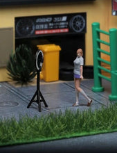 Load image into Gallery viewer, 1:64 Painted Figure Mini Model Miniature Resin Diorama Live Broadcast Girl LED