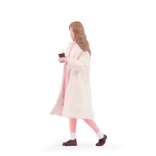 Load image into Gallery viewer, 1:64 Painted Figure Model Miniature Resin Diorama Sand Walking Girl Blone Hair New Collection