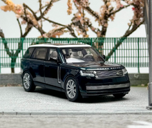 Load image into Gallery viewer, LCD 1:64 Green White Top Range Rover Luxury SUV Model Diecast Metal Car New Collection