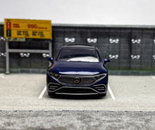 Load image into Gallery viewer, MINIGT 1:64 Blue EQS 580 4MATIC EV Sports Model Diecast Metal Car #559 New