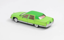 Load image into Gallery viewer, GOC 1:64 Green CTE Fleetwood American Classic Model Diecast Metal Car New Collection
