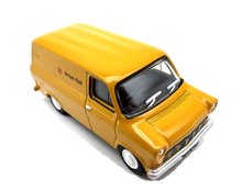 Load image into Gallery viewer, 1:76 Yellow British Railway Transport Van Vehicle Model Diecast Metal Car New Collection