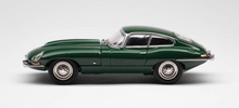 Load image into Gallery viewer, GFCC 1:64 1961 E Type Roadster Hard Top Sports Model Diecast Metal Car