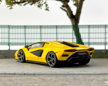 Load image into Gallery viewer, HH 1:64 Yellow Countach LPi800-4 Racing Sports Model Diecast Metal Car New Collection