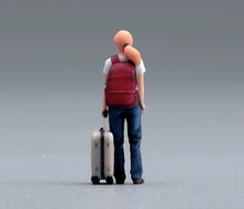 Load image into Gallery viewer, 1:64 Painted Figure Model Miniature Resin Diorama Toy Sand Woman With Luggage